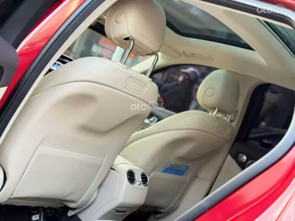 Mercedes-Benz GLC 300 4Matic 2018 - Odo 6,3v miles cực đẹp