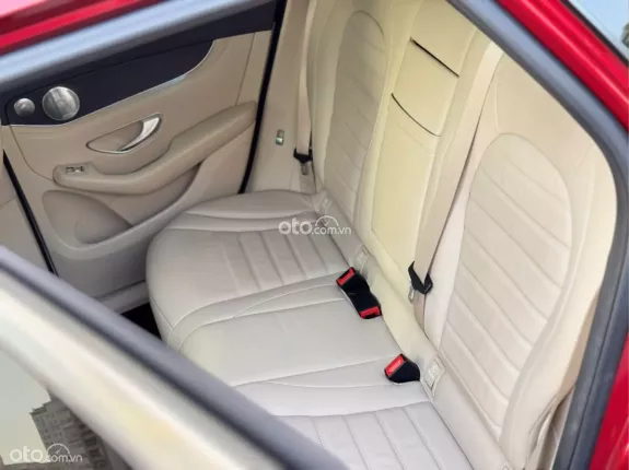 Mercedes-Benz GLC 300 4Matic 2018 - Odo 6,3v miles cực đẹp