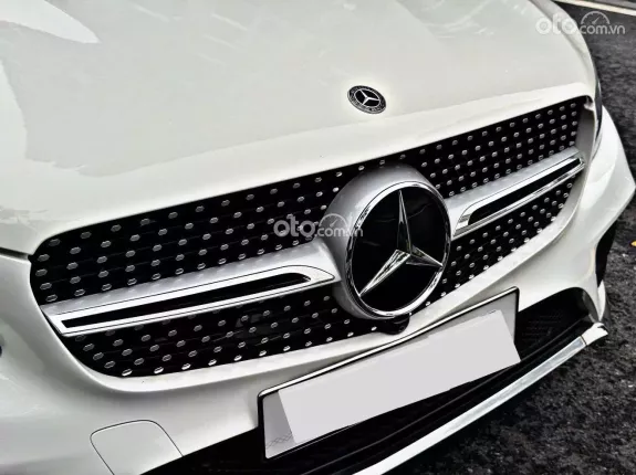 Mercedes-Benz GLC 300 4Matic 2018 - Tư nhân chính chủ, odo 6v miles cực đẹp