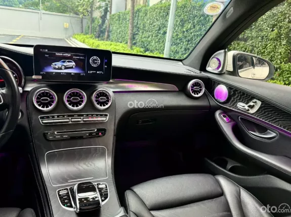 Mercedes-Benz GLC 300 4Matic 2018 - Tư nhân chính chủ, odo 6v miles cực đẹp