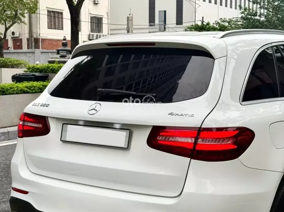 Mercedes-Benz GLC 300 4Matic 2018 - Tư nhân chính chủ, odo 6v miles cực đẹp