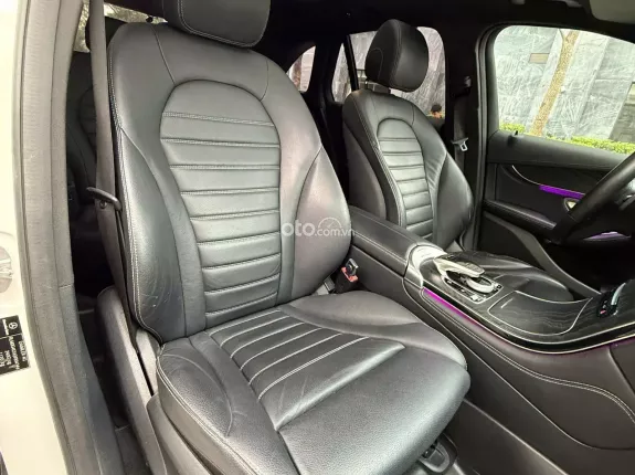 Mercedes-Benz GLC 300 4Matic 2018 - Tư nhân chính chủ, odo 6v miles cực đẹp