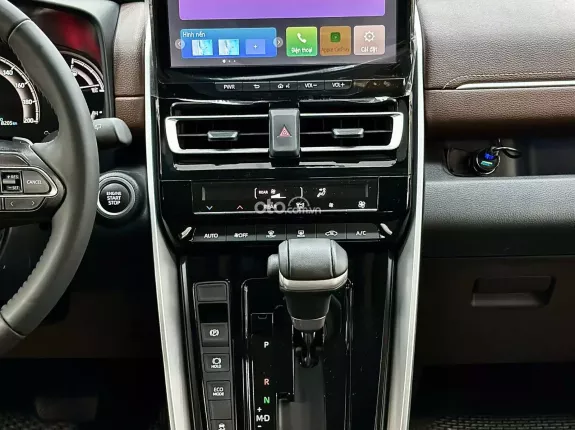 Toyota Innova Cross 2025 - Full lịch sử hãng