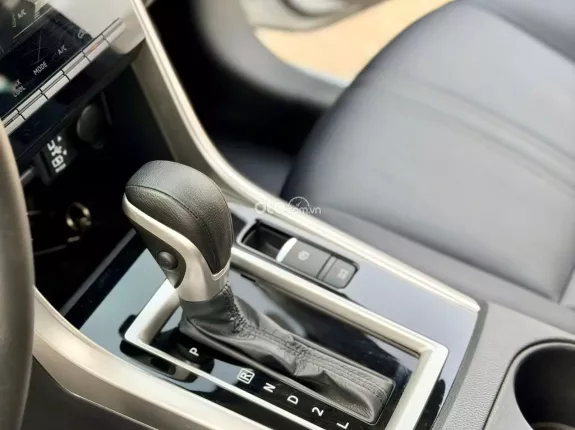 Mitsubishi Xpander Cross 1.5 AT 2025 - Một chủ từ mới chuẩn km đi