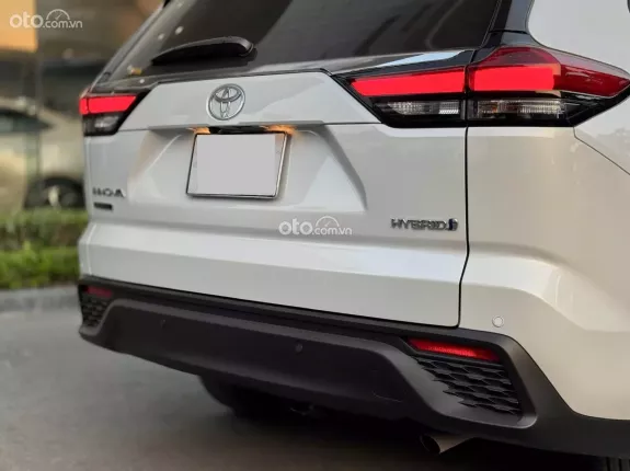 Toyota Innova Cross Hybrid 2025 - Odo 2.000km mới 99%