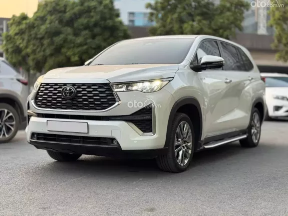 Toyota Innova Cross Hybrid 2025 - Odo 2.000km mới 99%
