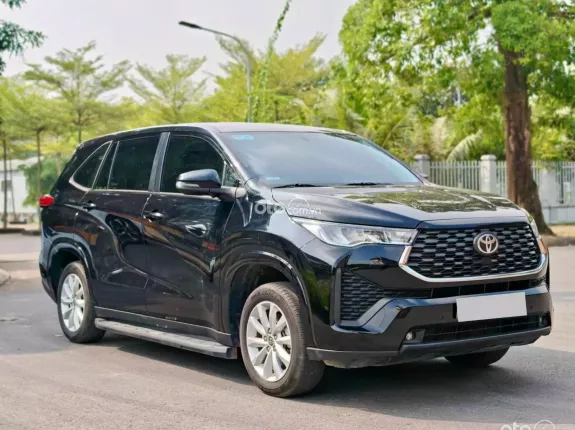 Toyota Innova Cross Xăng 2025 - Odo 7.000km như mới
