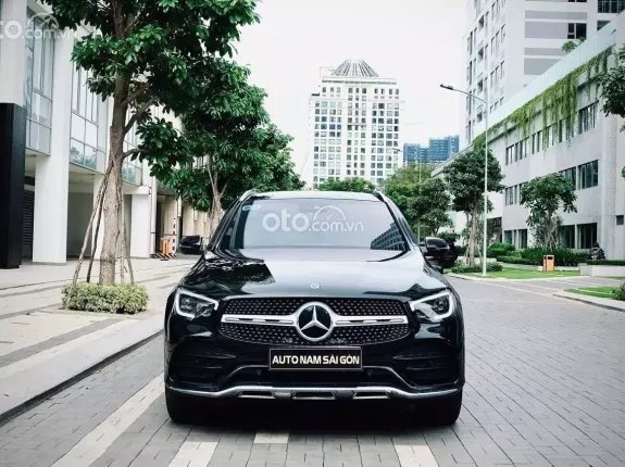 Mercedes-Benz GLC 300 4Matic V1 2022 - SUV cao cấp màu đen nội thất sang trọng