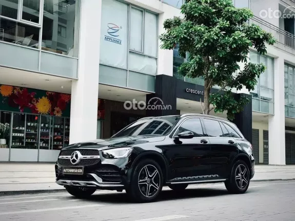 Mercedes-Benz GLC 300 4Matic V1 2022 - SUV cao cấp màu đen nội thất sang trọng