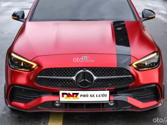 Mercedes-Benz GLC 300 4Matic 2022 - 1 viên duy nhất siêu đẹp - Odo cực ít