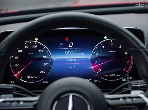 Mercedes-Benz GLC 300 4Matic 2022 - 1 viên duy nhất siêu đẹp - Odo cực ít