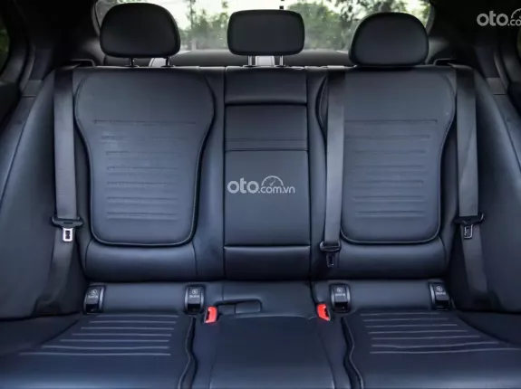 Mercedes-Benz GLC 300 4Matic 2022 - 1 viên duy nhất siêu đẹp - Odo cực ít