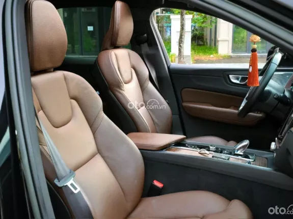 Volvo XC60 B6 AWD Inscription 2022 - BH/BảoDưỡng Free 2029 - Bản Đủ-Hybrid