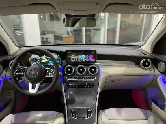 Mercedes-Benz GLC 300 4Matic 2022 - SUV cao cấp, odo thấp, nội thất như mới