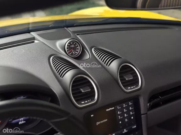 Porsche 718 Boxster T 2022 - Siêu phẩm mui trần cực hiếm tại Việt Nam