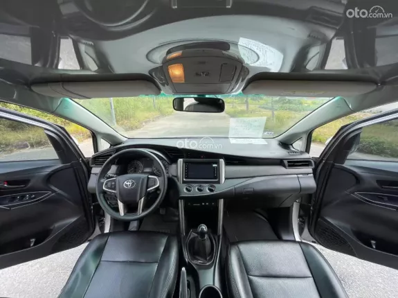 Toyota Innova 2.0 Venturer AT 2019 - Toyota 2019. 2.0, MT. 8v