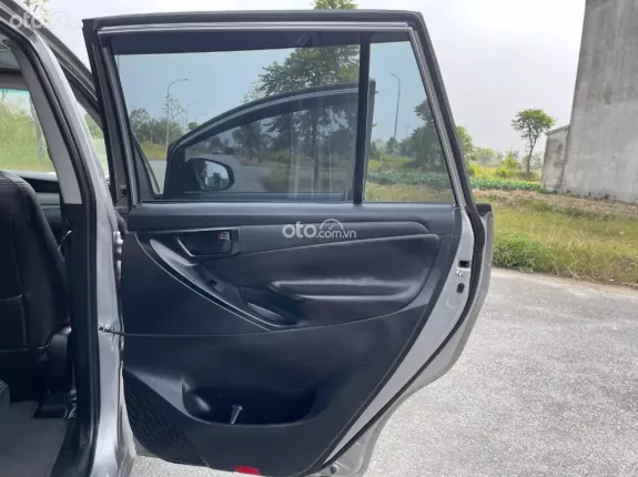 Toyota Innova 2.0 Venturer AT 2019 - Toyota 2019. 2.0, MT. 8v