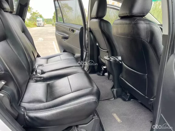 Toyota Innova 2.0 Venturer AT 2019 - Toyota 2019. 2.0, MT. 8v