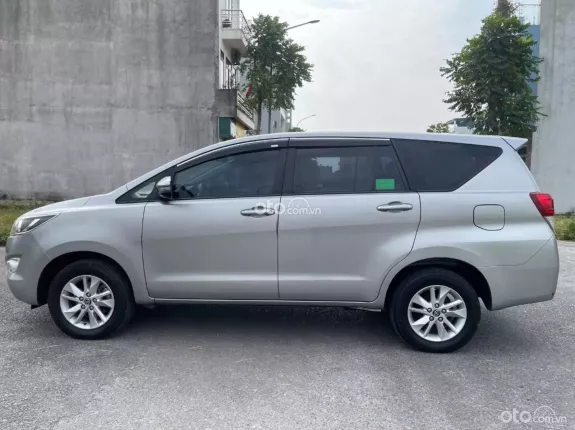 Toyota Innova 2.0 Venturer AT 2019 - Toyota 2019. 2.0, MT. 8v