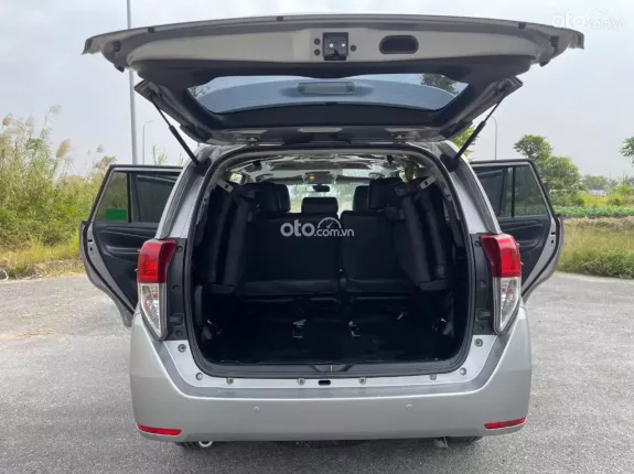 Toyota Innova 2.0 Venturer AT 2019 - Toyota 2019. 2.0, MT. 8v