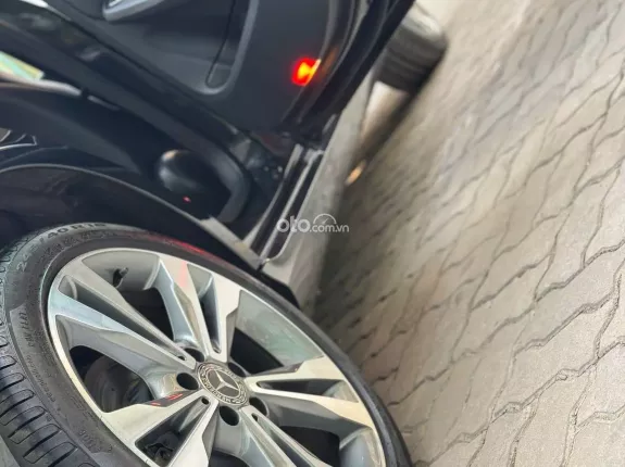 Mercedes-Benz C250 Exclusive 2018 - Odo 9v miles, xe cực đẹp