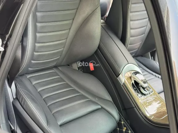 Mercedes-Benz C250 Exclusive 2018 - Odo 9v miles, xe cực đẹp