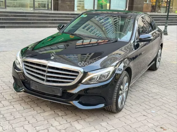 Mercedes-Benz C250 Exclusive 2018 - Odo 9v miles, xe cực đẹp