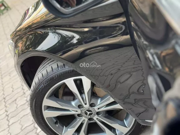 Mercedes-Benz C250 Exclusive 2018 - Odo 9v miles, xe cực đẹp