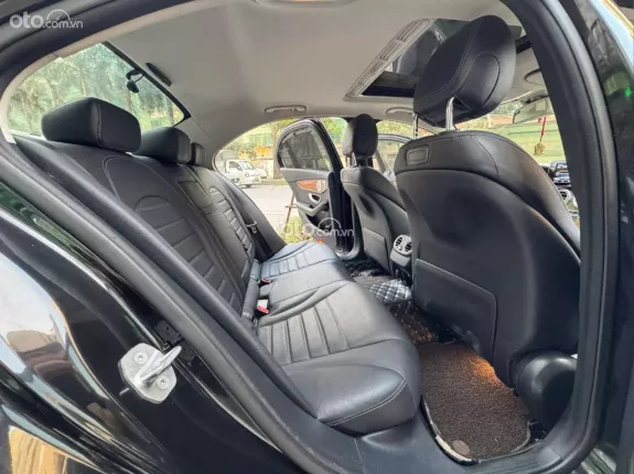 Mercedes-Benz C250 Exclusive 2018 - Odo 9v miles, xe cực đẹp