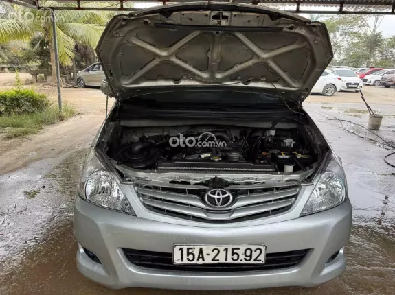 Toyota Innova 2.0G 2011 - Xe gia đình sử dụng, bảo dưỡng định kỳ, giá tốt