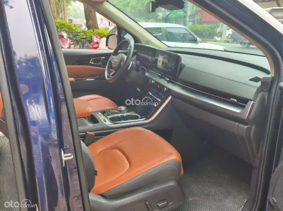 Kia Carnival 2.2D Signature 2024 - Xe tên công ty có xuất hóa đơn siêu cao