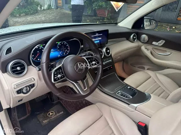 Mercedes-Benz GLC 200 4Matic 2021 - BAO ĐẬU BANK 70-90% (Ib Zalo tư vấn trực tiếp 24/7)