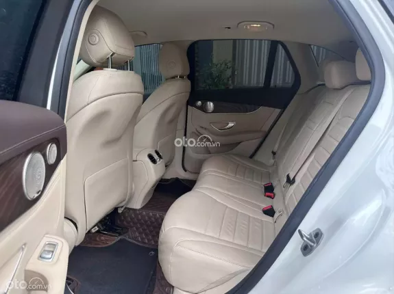 Mercedes-Benz GLC 200 4Matic 2021 - BAO ĐẬU BANK 70-90% (Ib Zalo tư vấn trực tiếp 24/7)