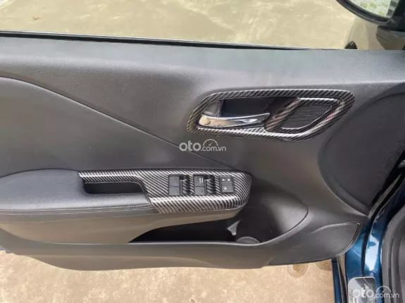 Honda City 1.5 TOP CVT 2020 - Xe đẹp nguyên bản màu xanh nổi bật