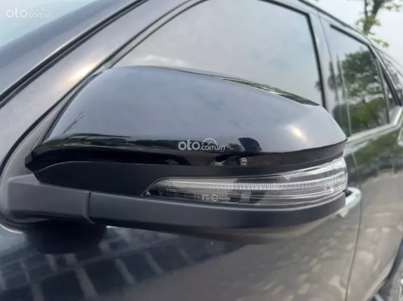 Toyota Fortuner 2.4G 4x2 AT  2019 - Hàng hiếm, chạy chỉ 3v6 sai tặng xe