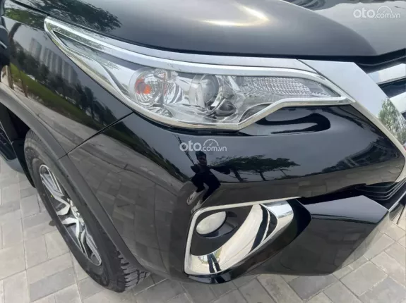 Toyota Fortuner 2.4G 4x2 AT  2019 - Hàng hiếm, chạy chỉ 3v6 sai tặng xe