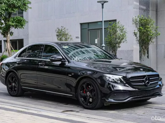 Mercedes-Benz E200 Sport 2019 - Mercedes E200 Sport 2019 lướt nhẹ