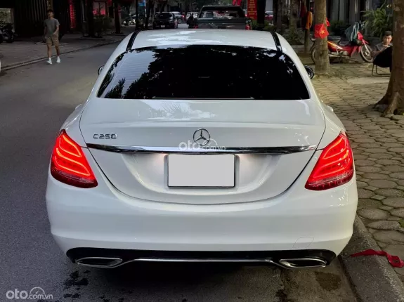 Mercedes-Benz C250 Exclusive 2015 - C250 2016