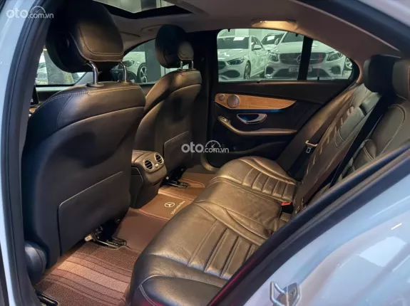 Mercedes-Benz C250 Exclusive 2015 - C250 2016