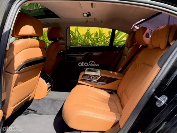 BMW 730Li 2018 - BMW 730i 2019