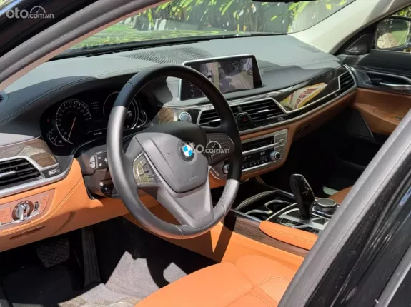 BMW 730Li 2018 - BMW 730i 2019