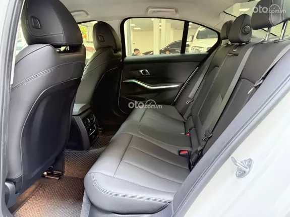 BMW 320i Sport Line 2024 - BMW 302i Sport Line 2024