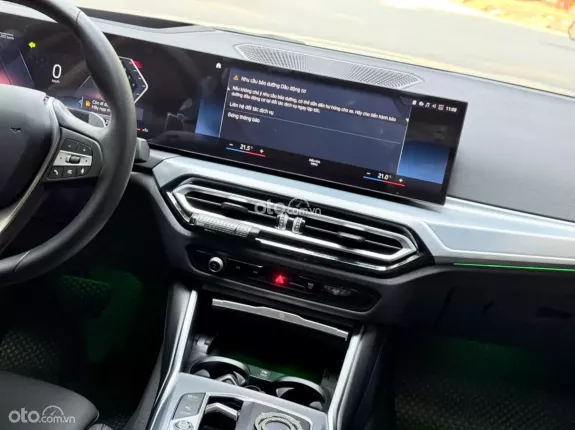 BMW 320i Sport Line 2024 - BMW 302i Sport Line 2024