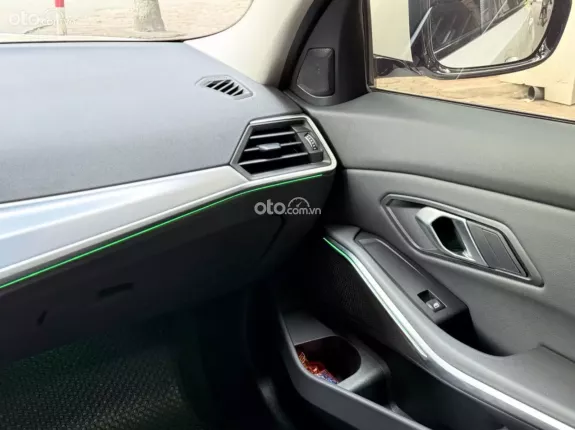 BMW 320i Sport Line 2024 - BMW 302i Sport Line 2024