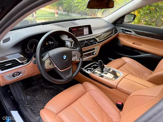 BMW 730Li 2018 - BMW 730i 2019