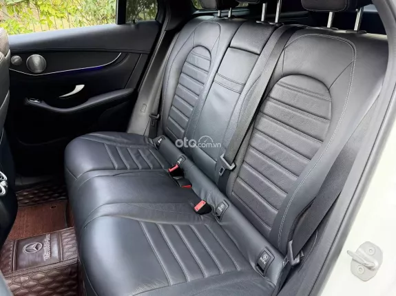 Mercedes-Benz GLC 300 4Matic 2020 - GLC300 2020