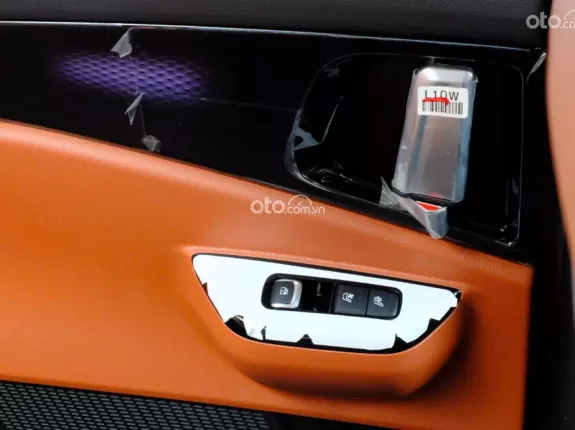 Kia Carnival 2.2D Signature 2024 - Xe cực đẹp, đi 25.000km, giá tốt tại hãng