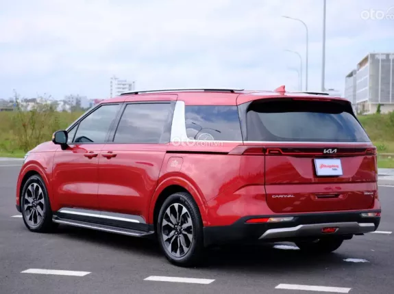 Kia Carnival 2.2D Signature 2024 - Xe cực đẹp, đi 25.000km, giá tốt tại hãng