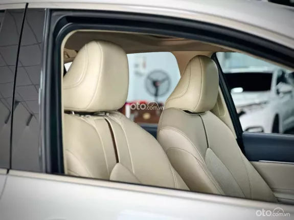 Toyota Camry 2.5Q 2023 - Nhập khẩu Thái Lan