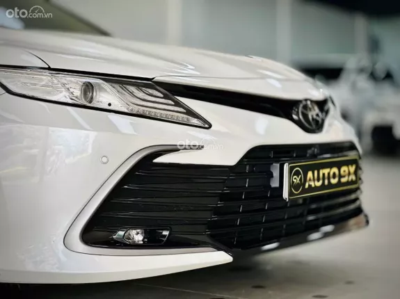 Toyota Camry 2.5Q 2023 - Nhập khẩu Thái Lan